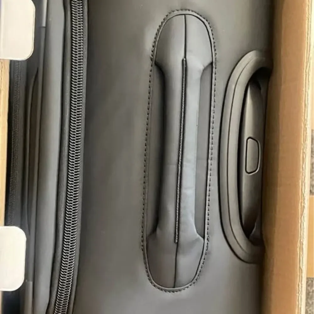 New with box DELSEY PARIS luggage set
